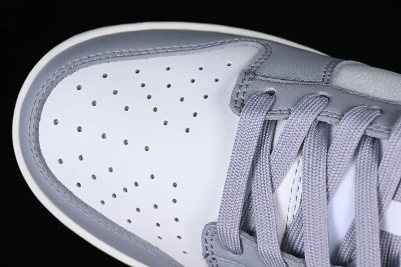All categories Nk SB Dunk series Nk SB Dunk Low low-top sneakers Nk Dunk Low "Grey White" gray burgundy low-top retro sports and leisure sneakers DD1503-122